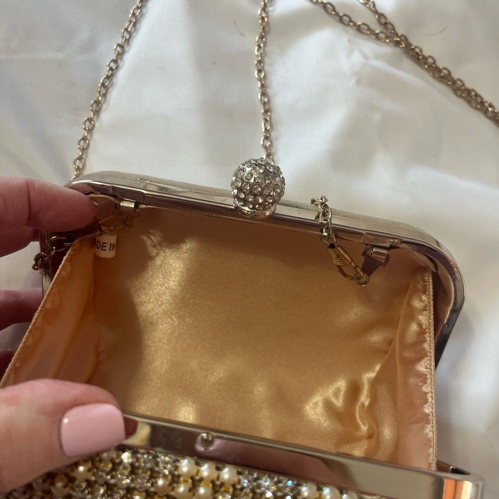 Clutch / crossbody Dazzling Gold Crystal Clutch - Picture 4 of 8